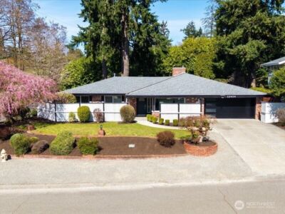 12404 SE 26th Place , Bellevue, WA 98005