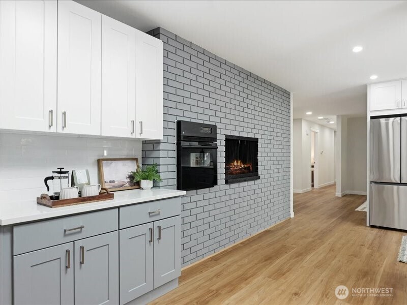 12404 SE 26th Place , Bellevue, WA 98005