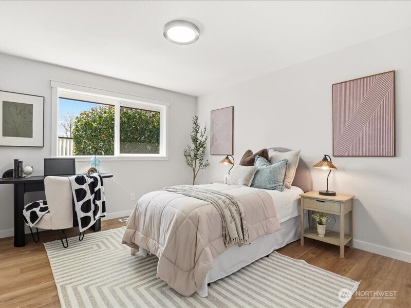 12404 SE 26th Place , Bellevue, WA 98005