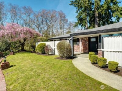 12404 SE 26th Place , Bellevue, WA 98005 - Photo 2