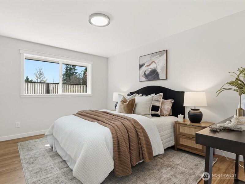 12404 SE 26th Place , Bellevue, WA 98005