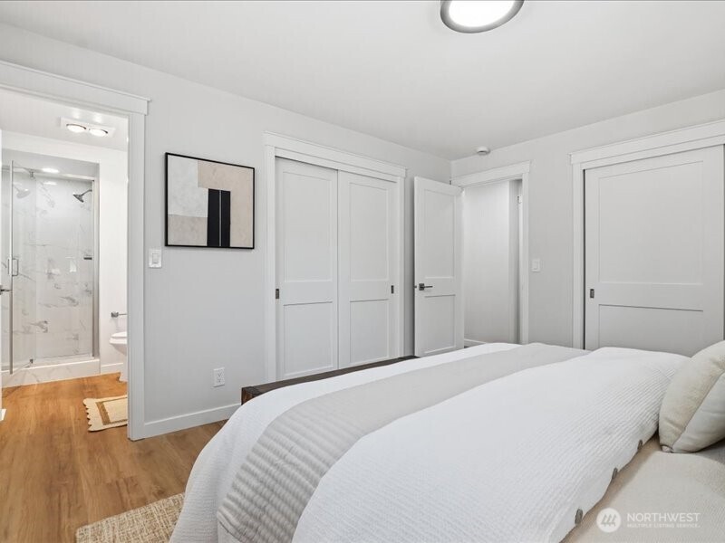 12404 SE 26th Place , Bellevue, WA 98005