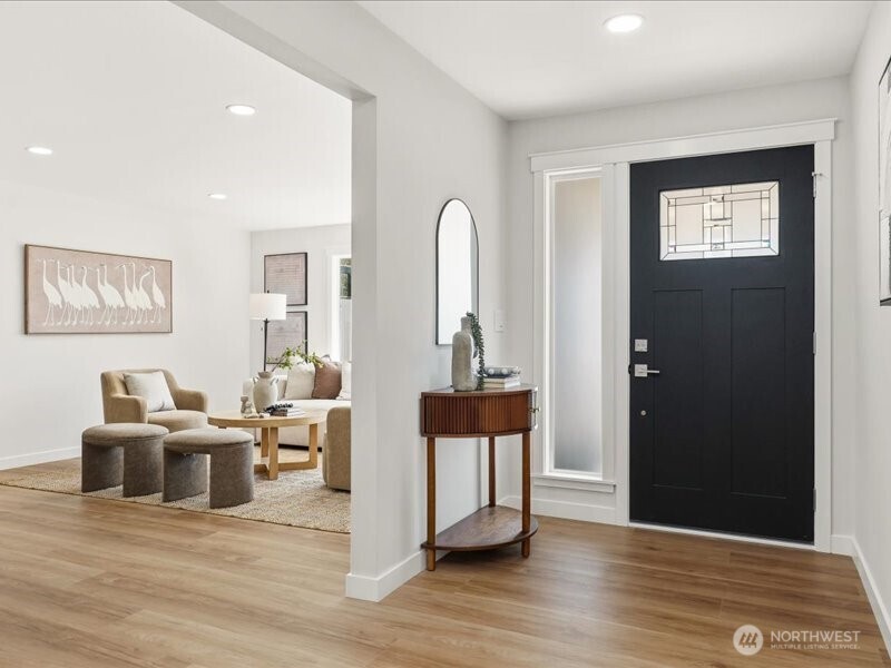 12404 SE 26th Place , Bellevue, WA 98005