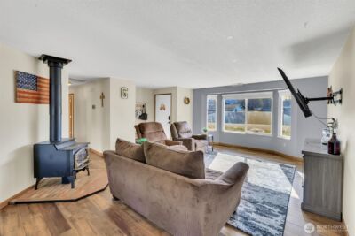 505 N Hubbard Avenue , Yacolt, WA 98675 - Photo 5