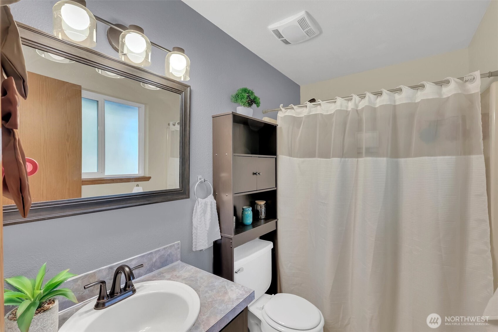 505 N Hubbard Avenue , Yacolt, WA 98675