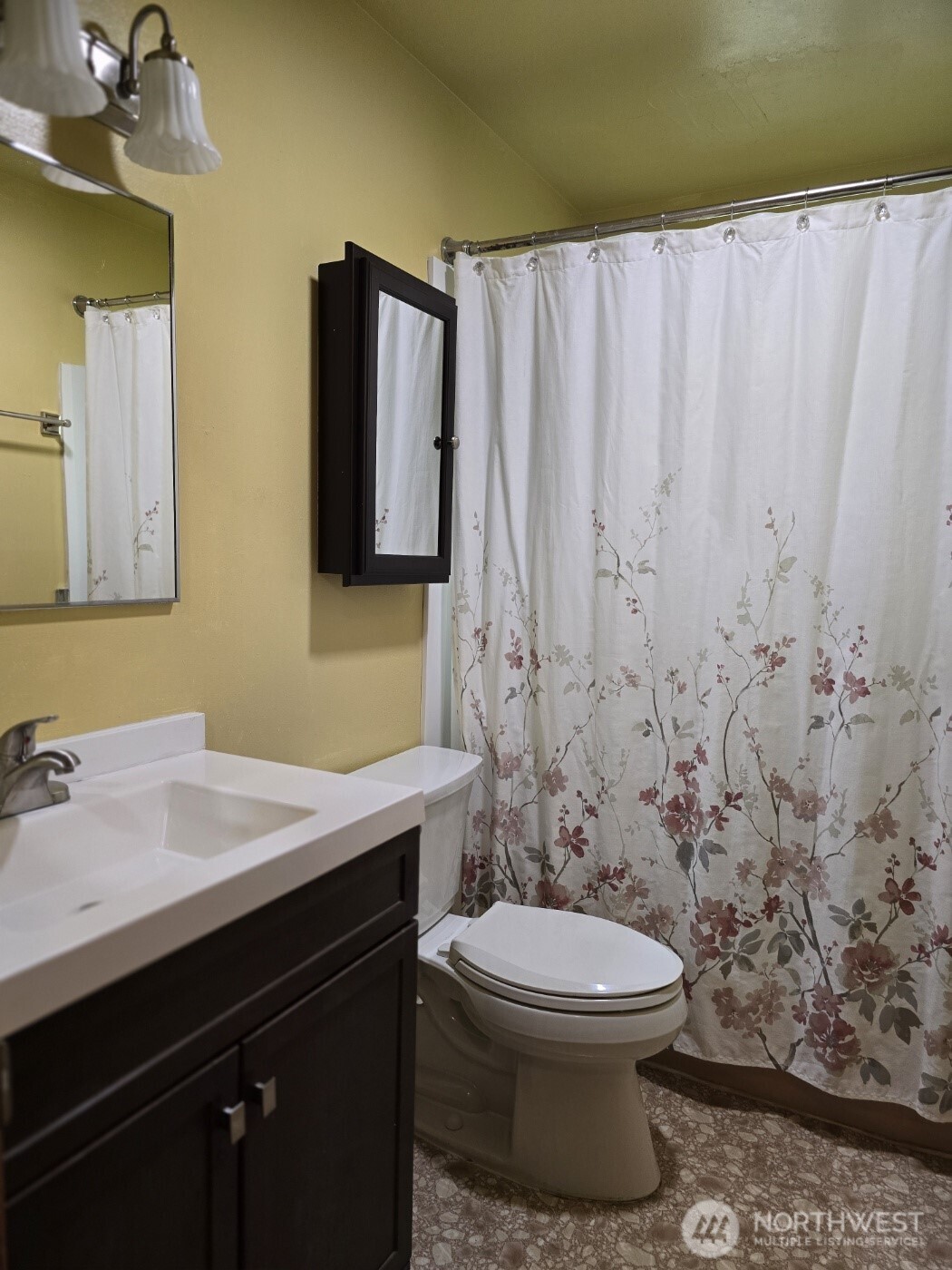 16301 N Wallingford Avenue N, Shoreline, WA 98133