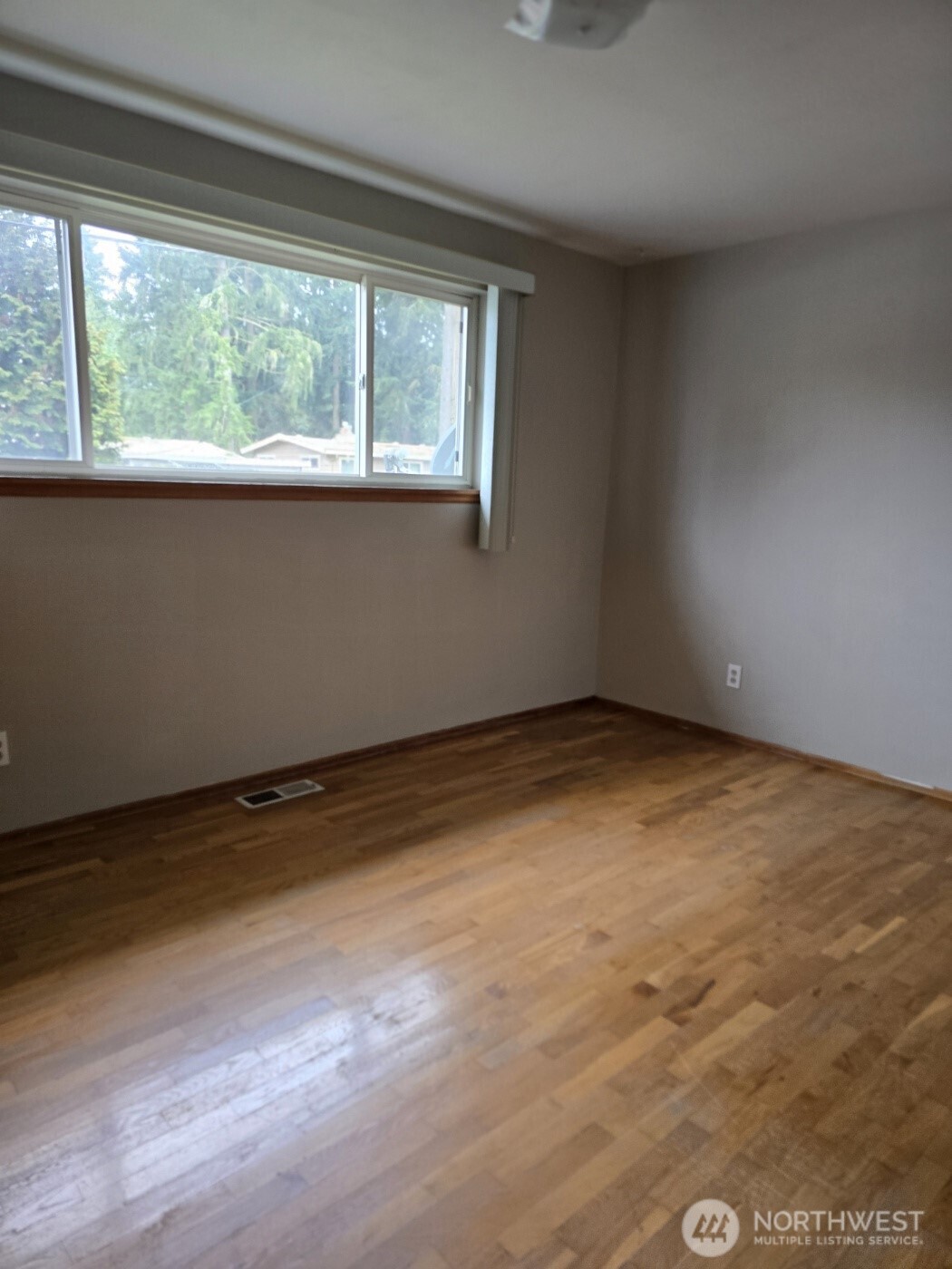 16301 N Wallingford Avenue N, Shoreline, WA 98133