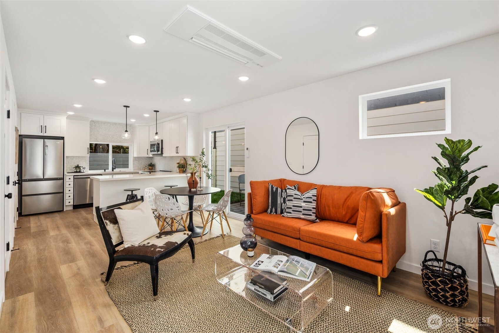 820 B S Sullivan Street , Seattle, WA 98108