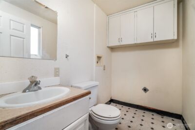 715 S 141st Street , Tacoma, WA 98444 - Photo 12