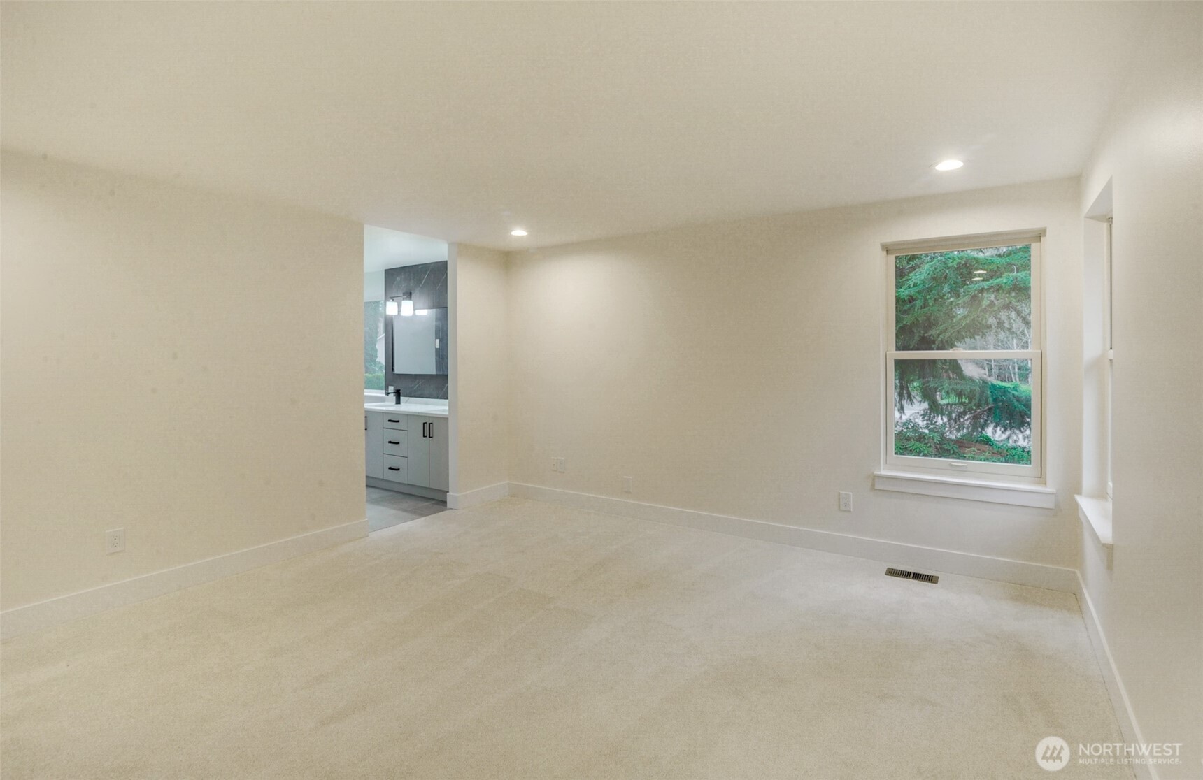 18501 28th Avenue SE, Bothell, WA 98012