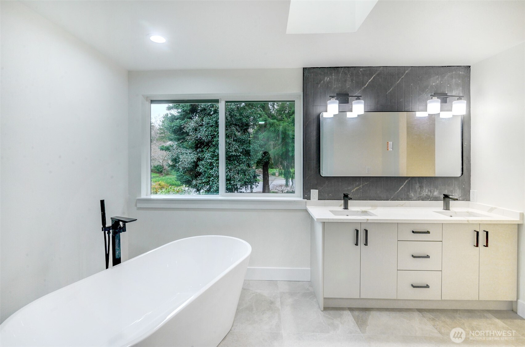 18501 28th Avenue SE, Bothell, WA 98012