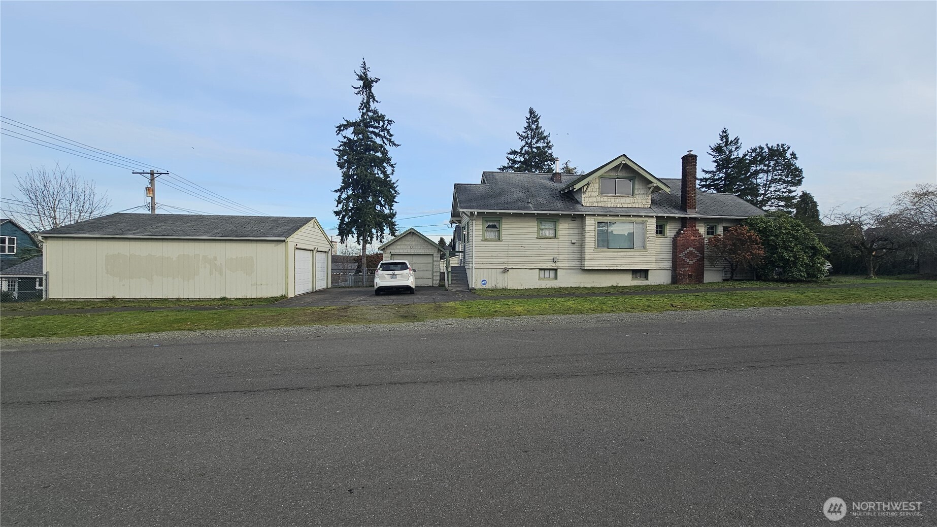 423 S 34th Street , Tacoma, WA 98418