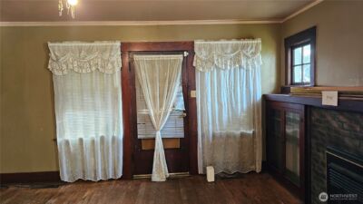 423 S 34th Street , Tacoma, WA 98418 - Photo 12