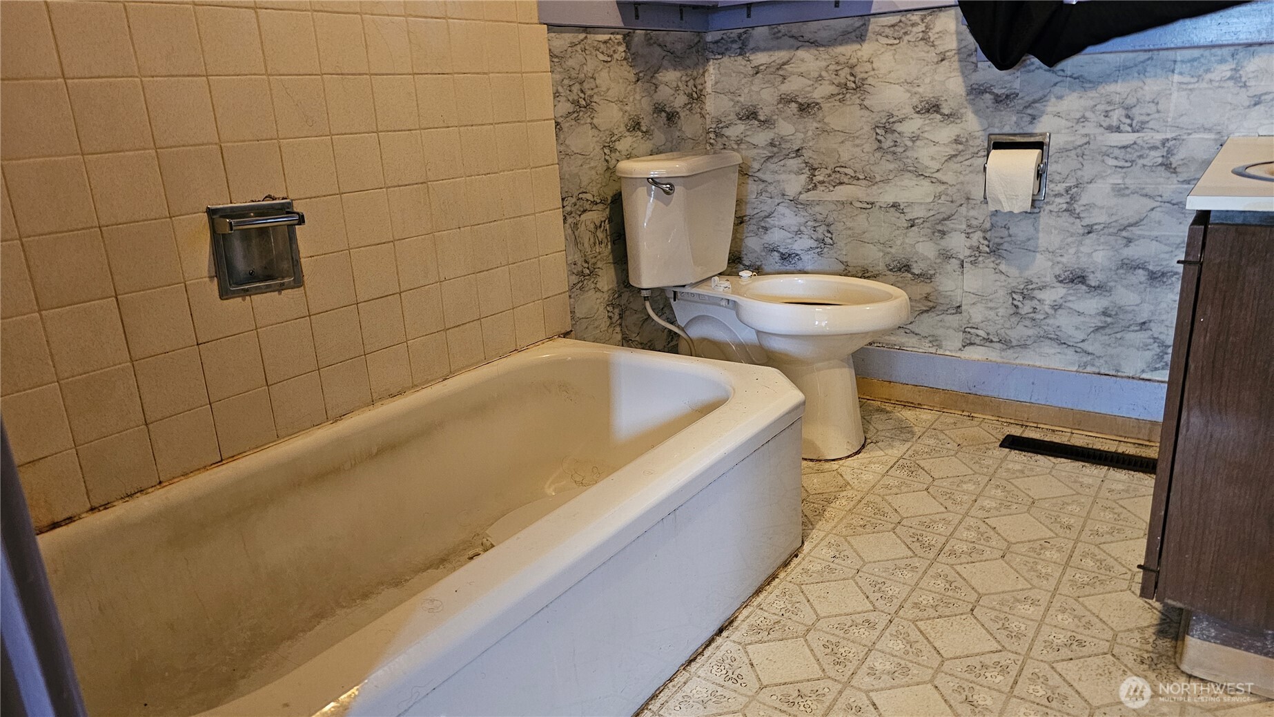 423 S 34th Street , Tacoma, WA 98418