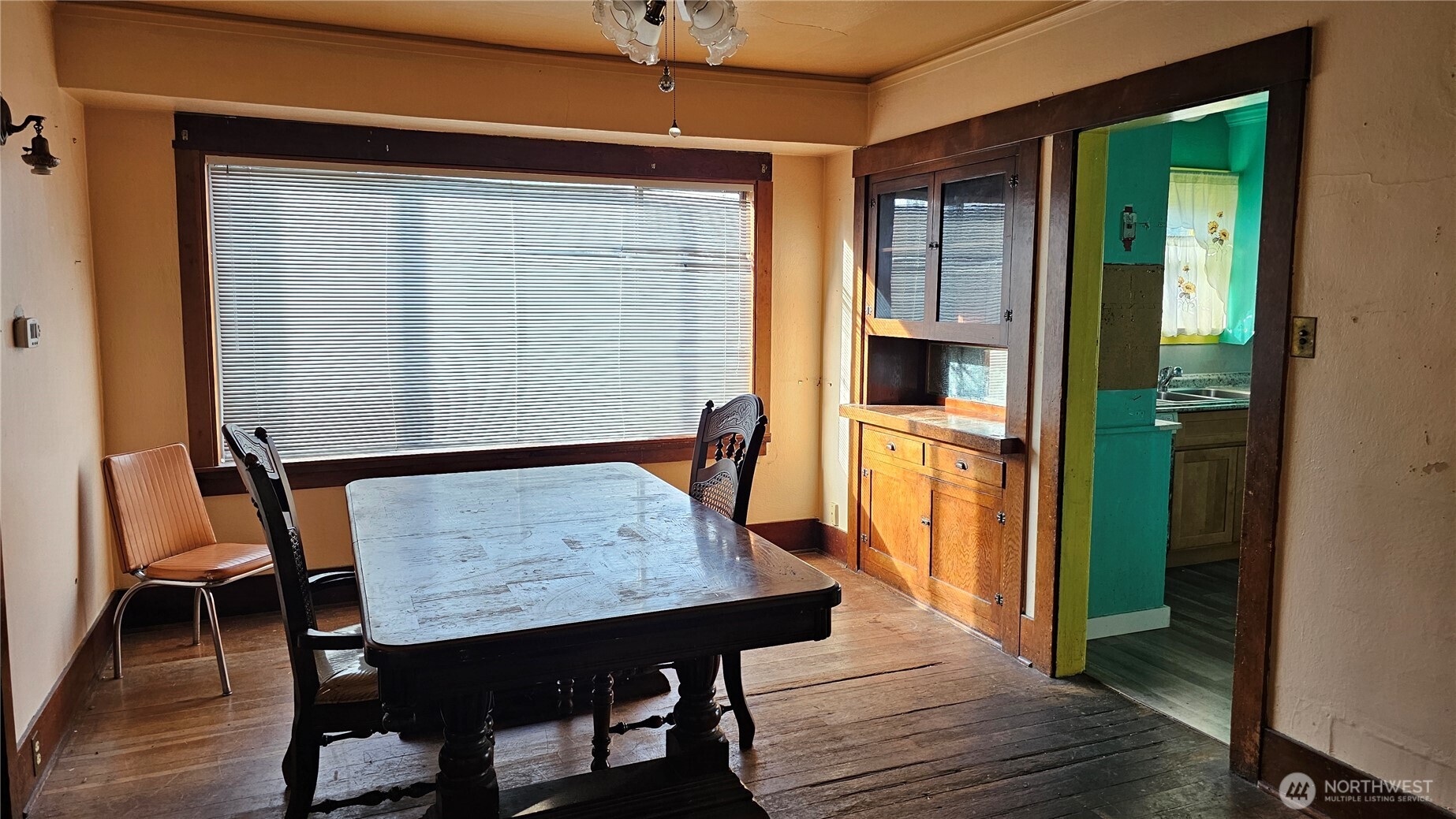 423 S 34th Street , Tacoma, WA 98418