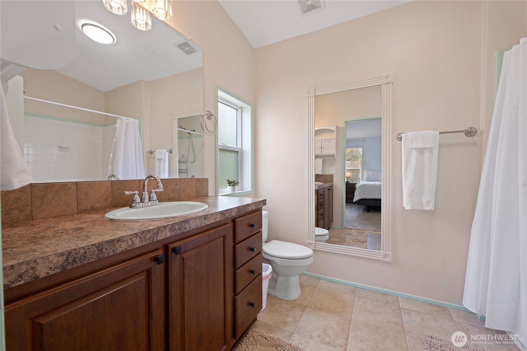 2512 Sid Snyder Drive , Long Beach, WA 98631