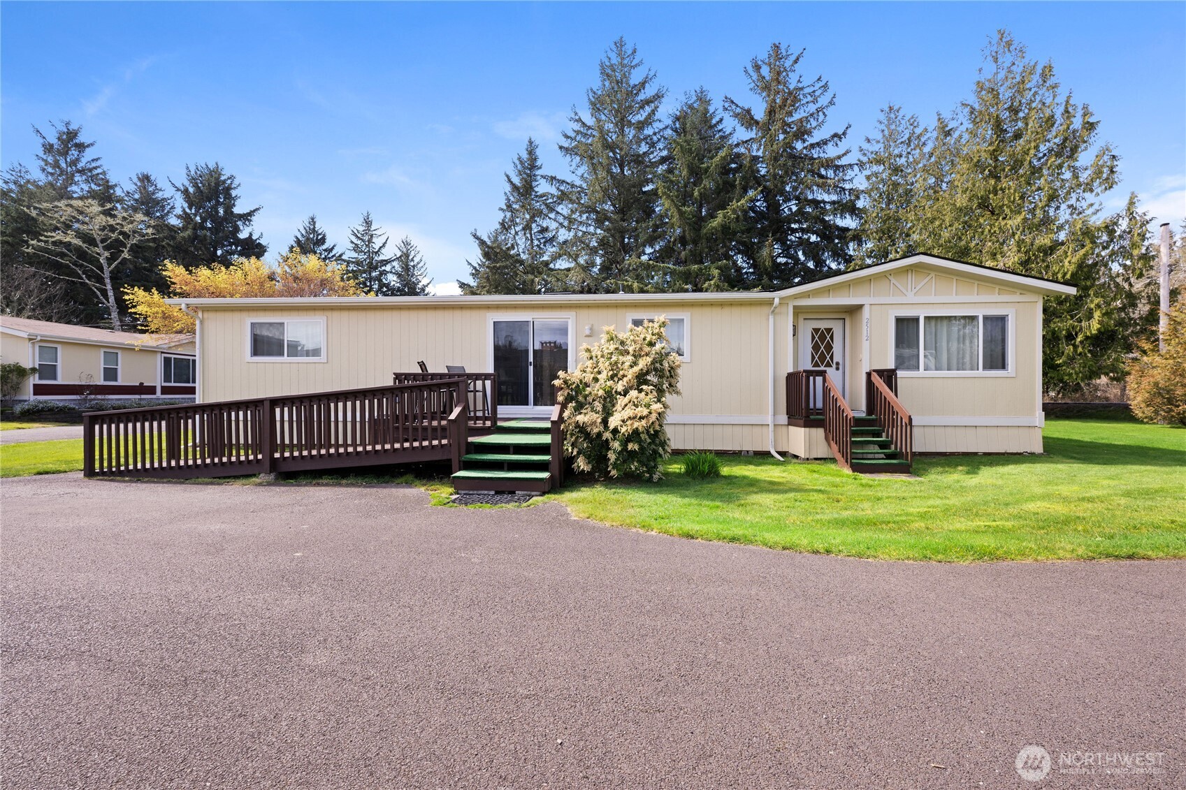 2512 Sid Snyder Drive , Long Beach, WA 98631