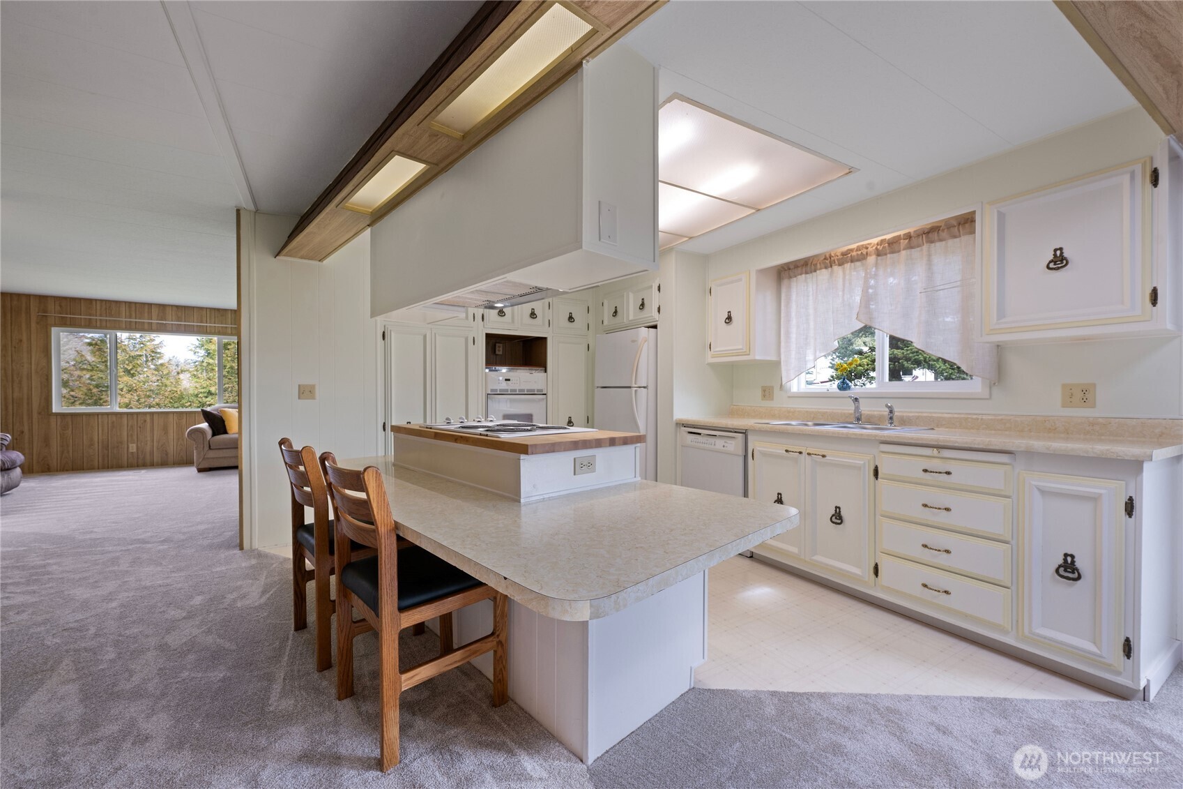 2512 Sid Snyder Drive , Long Beach, WA 98631