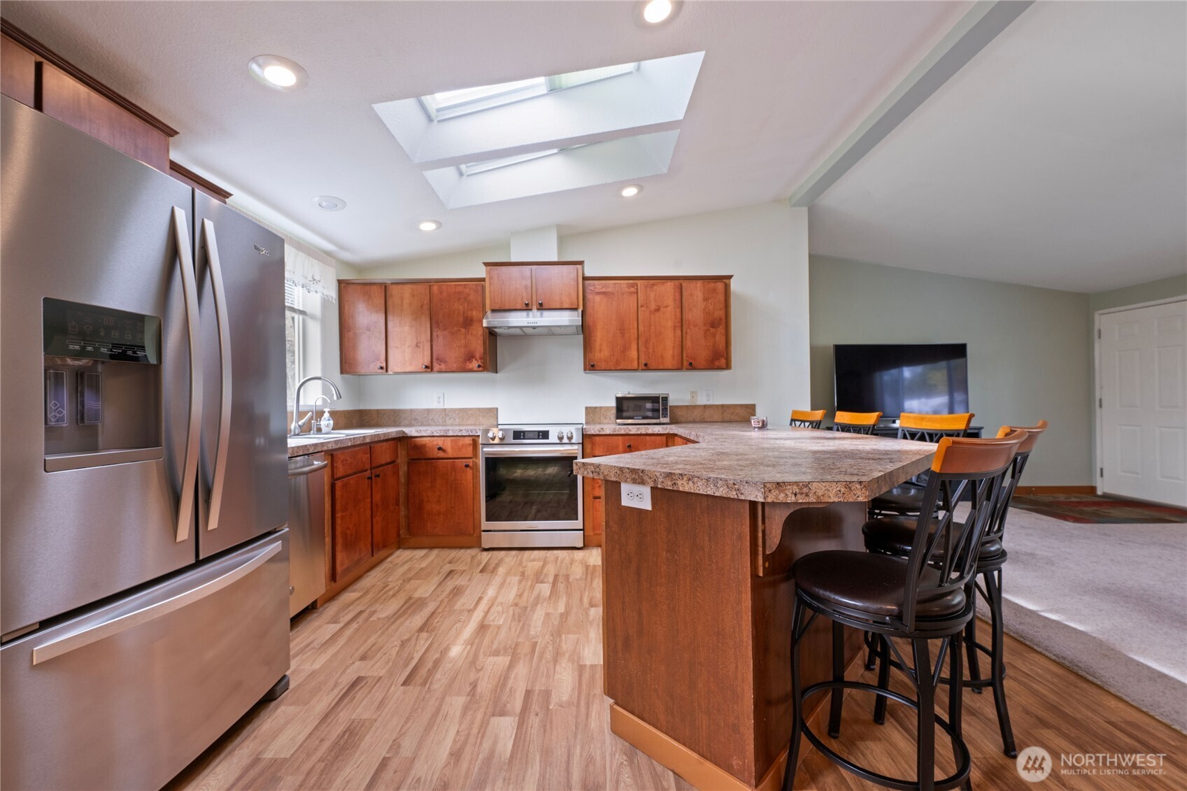 2512 Sid Snyder Drive , Long Beach, WA 98631