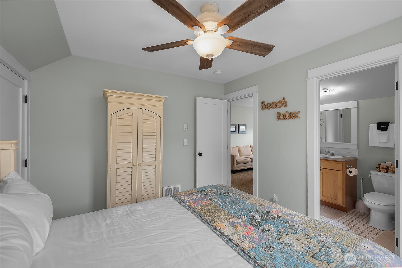 251 Meriweather Street , Pacific Beach, WA 98571