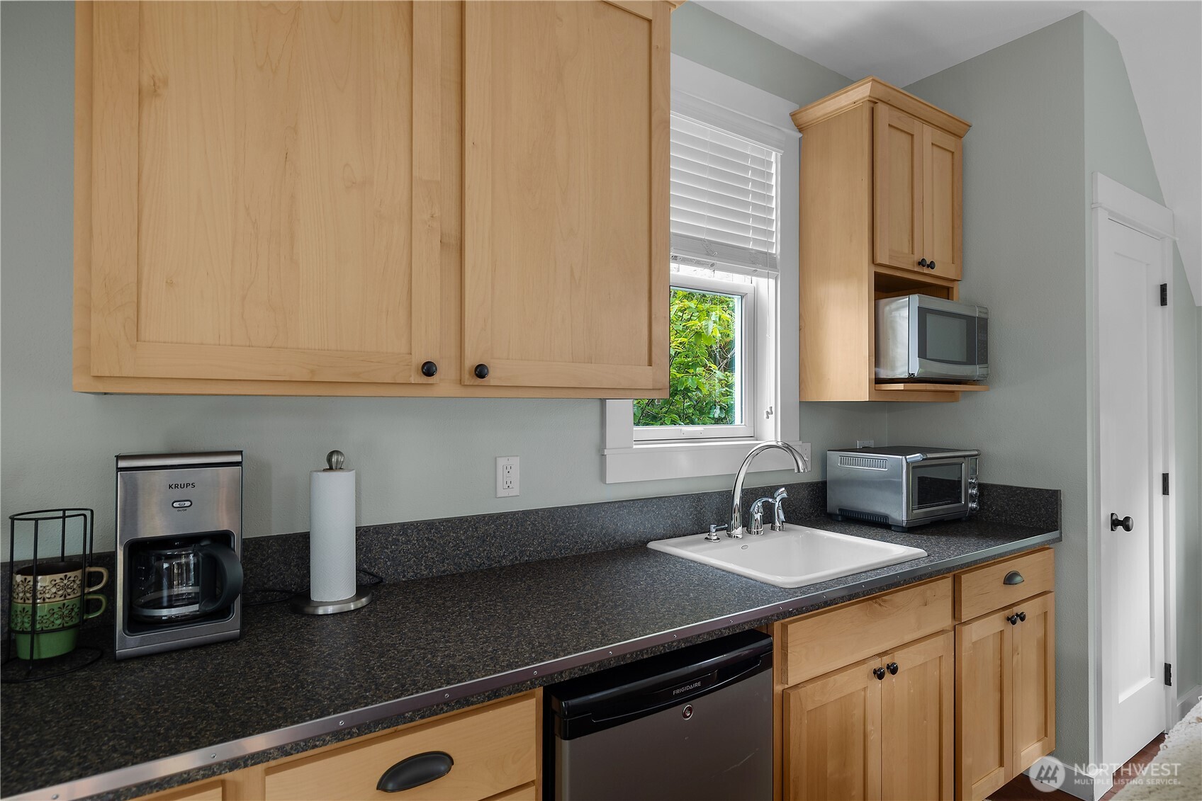 251 Meriweather Street , Pacific Beach, WA 98571