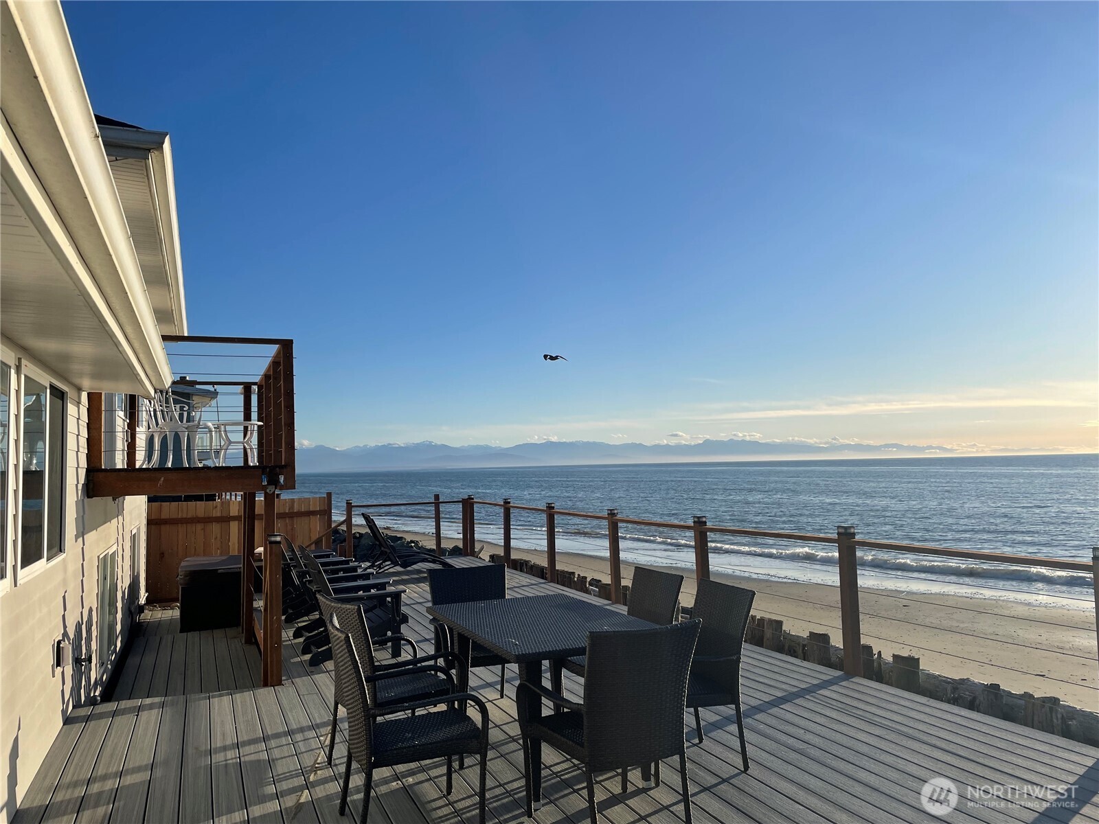 2585 West Beach Road , Oak Harbor, WA 98277