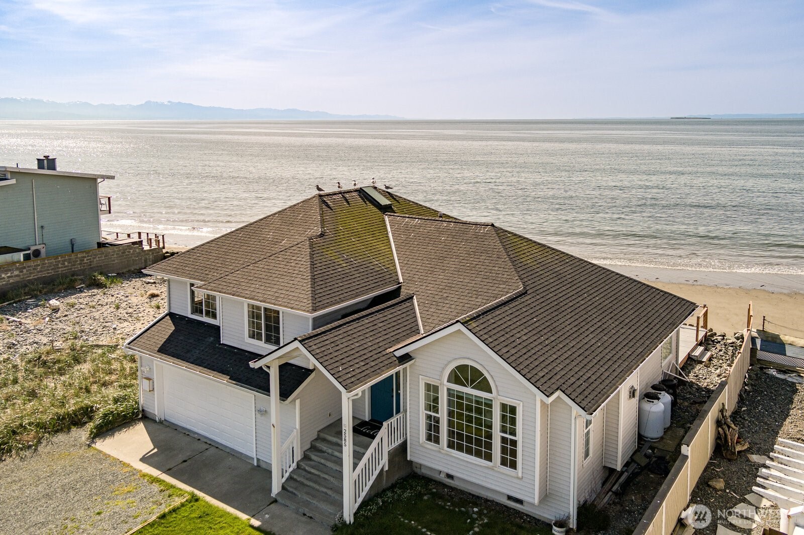 2585 West Beach Road , Oak Harbor, WA 98277