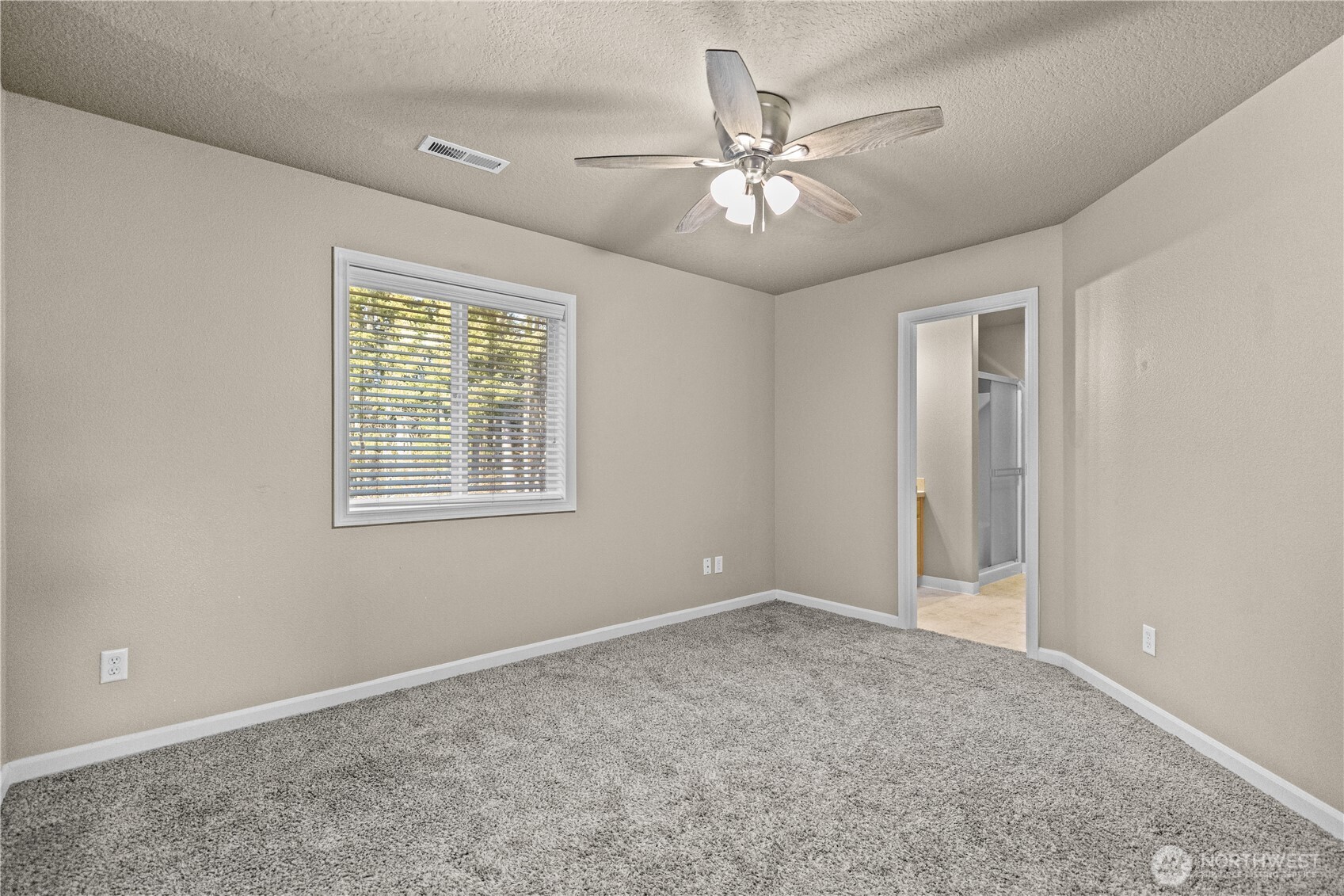 7200 34th Avenue NE, Lacey, WA 98516