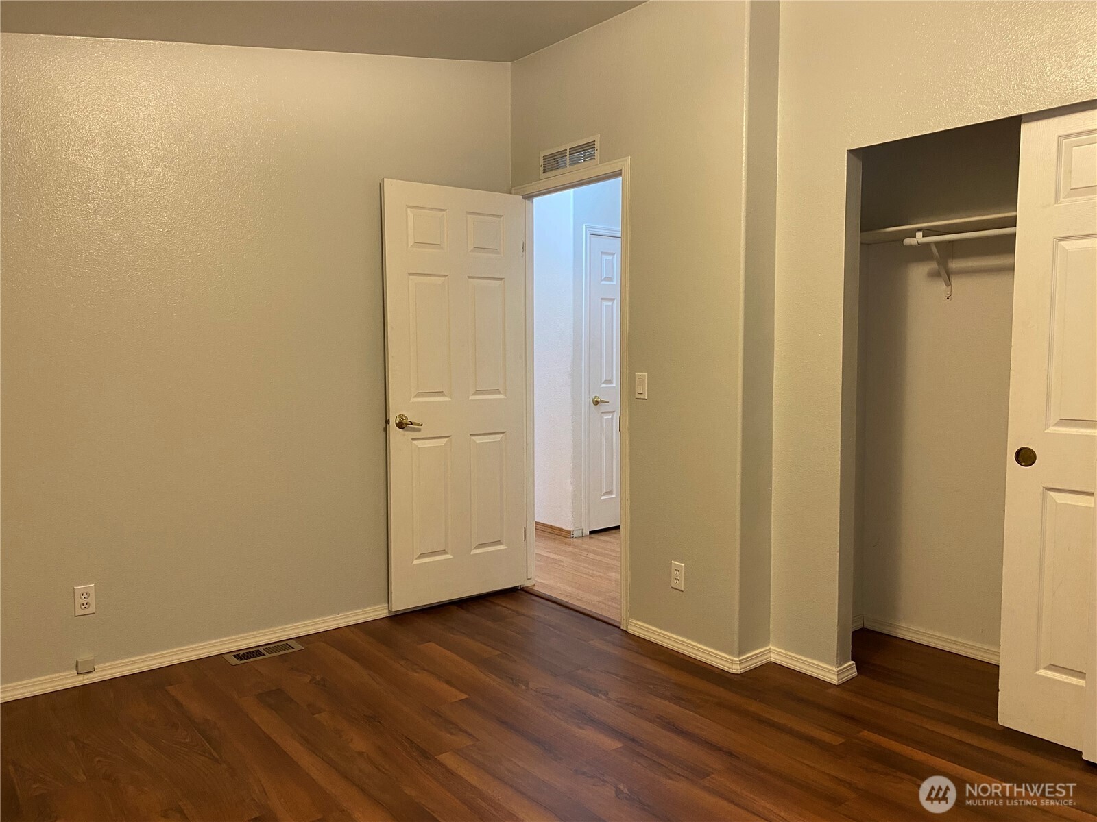 234 SE E st , Forks, WA 98331