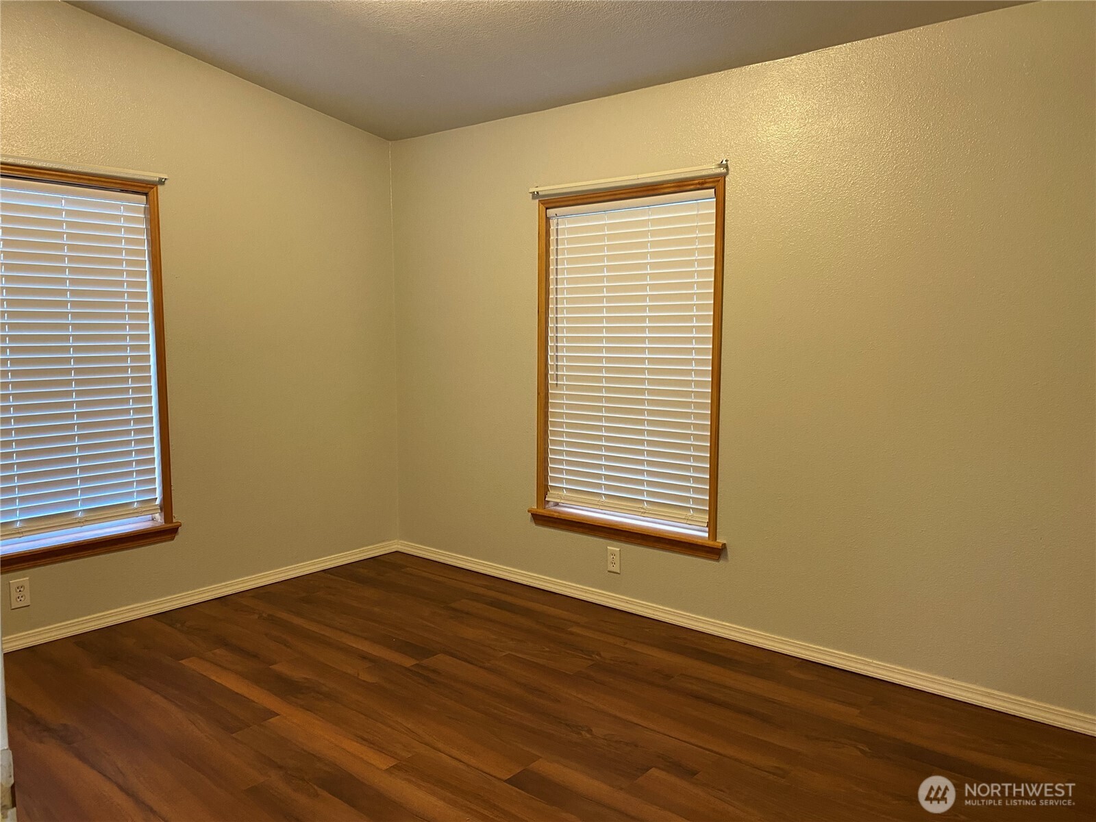 234 SE E st , Forks, WA 98331