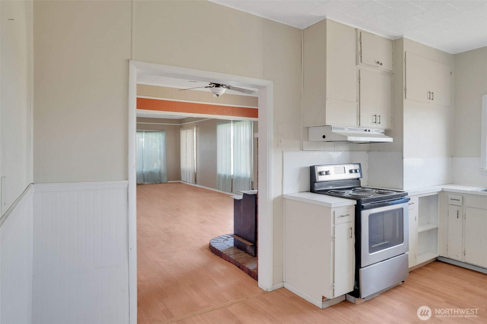 2001 Heckard Road , Raymond, WA 98577