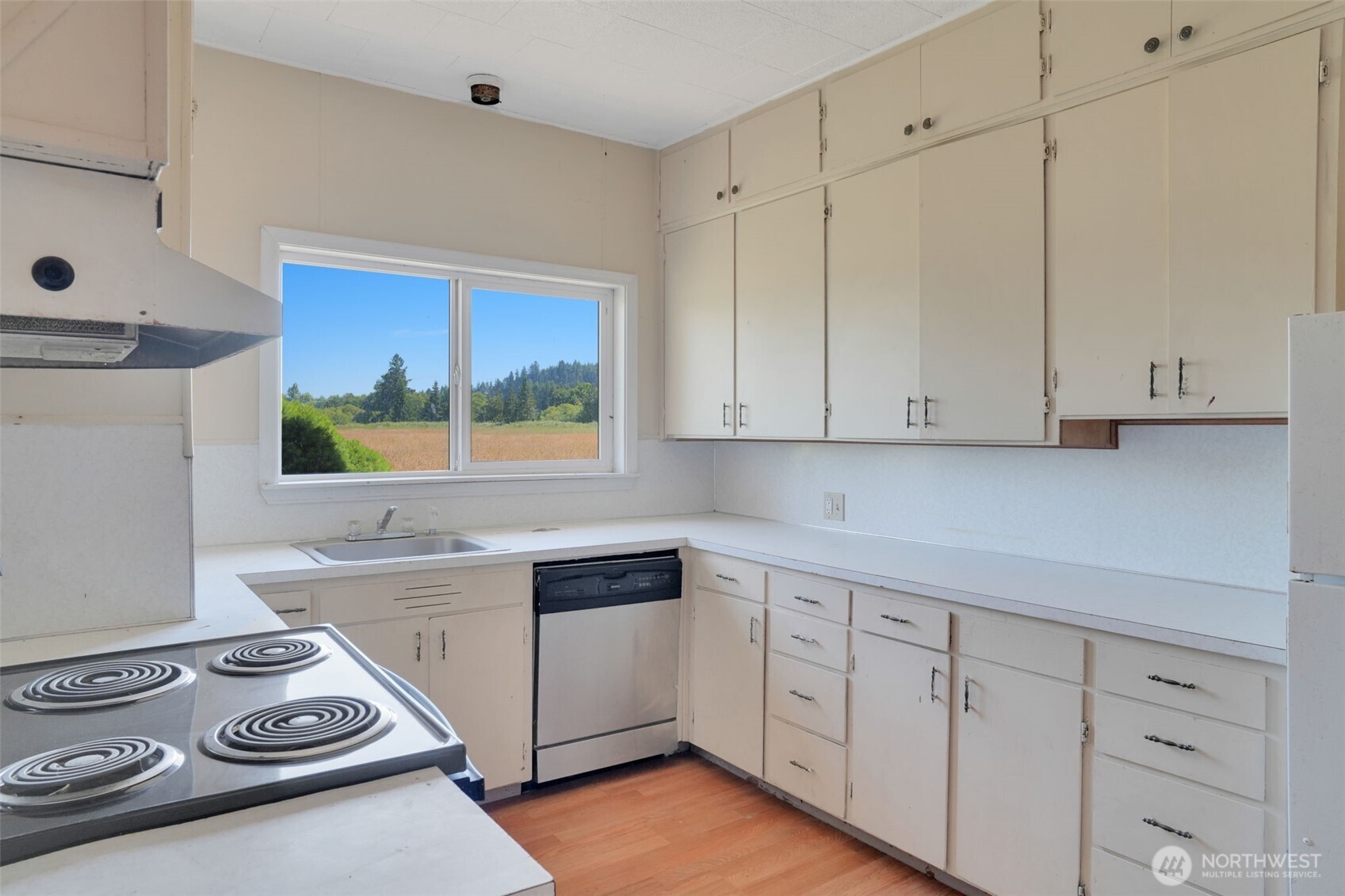 2001 Heckard Road , Raymond, WA 98577