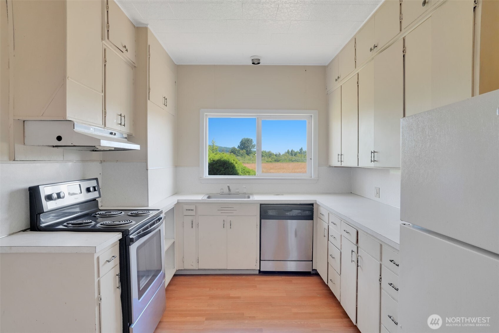 2001 Heckard Road , Raymond, WA 98577