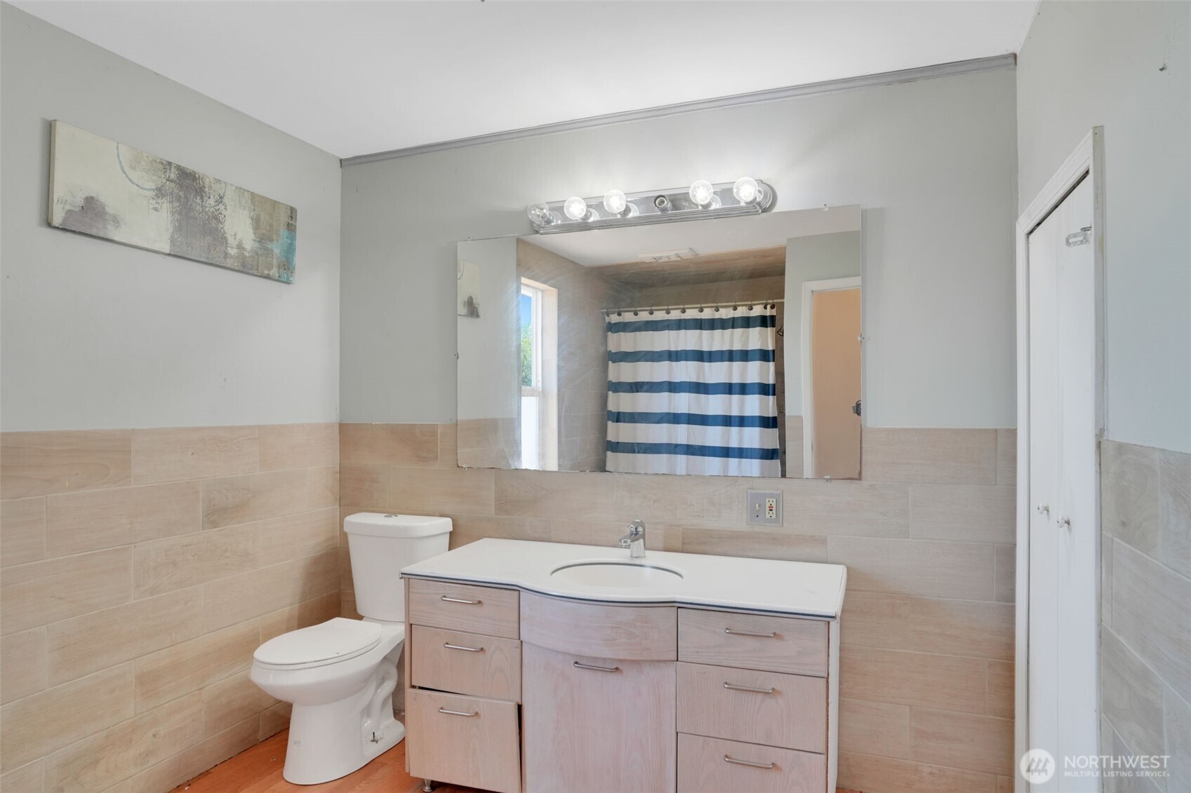 2001 Heckard Road , Raymond, WA 98577