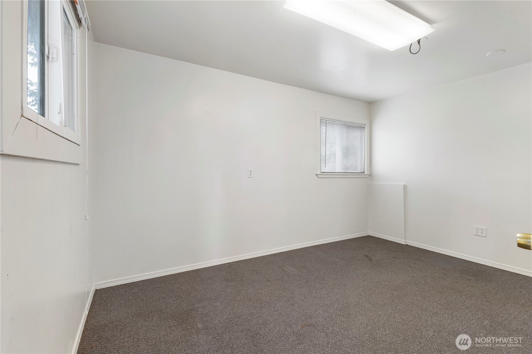 10114 Canyon Road E, Puyallup, WA 98373