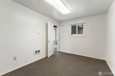 10114 Canyon Road E, Puyallup, WA 98373 - Photo 26