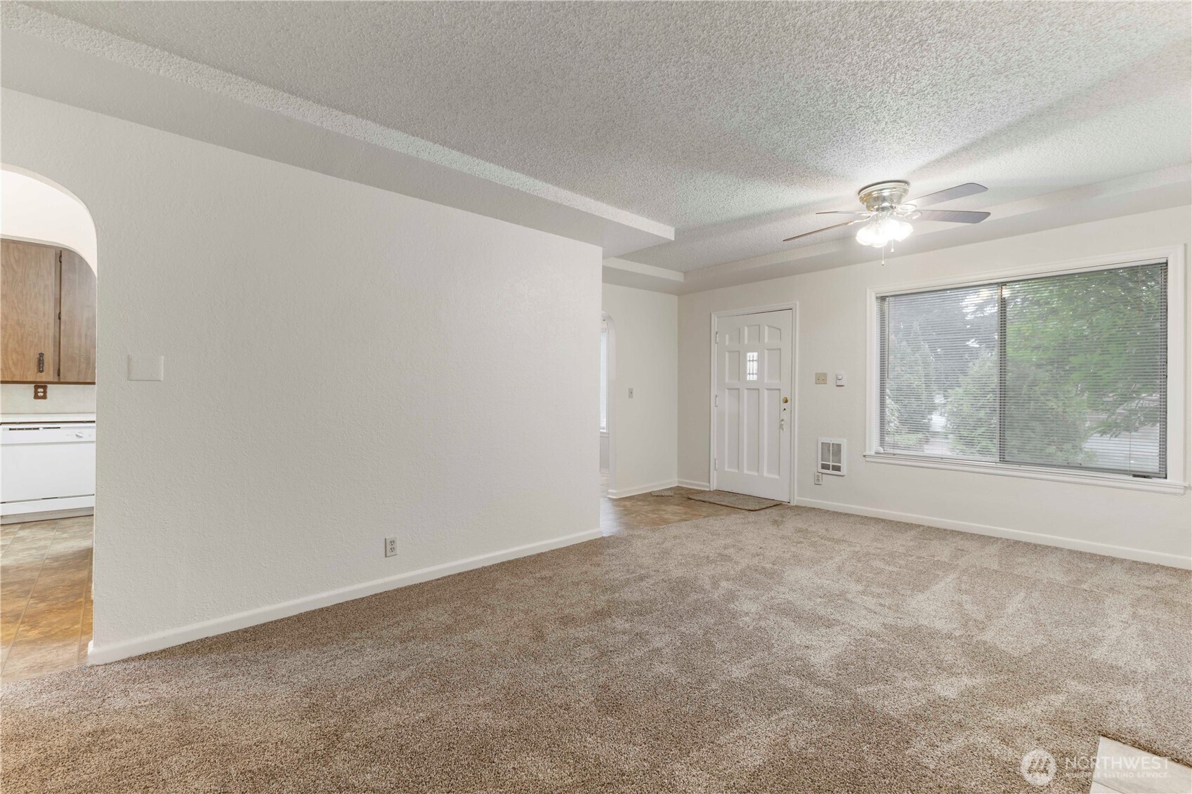 10114 Canyon Road E, Puyallup, WA 98373