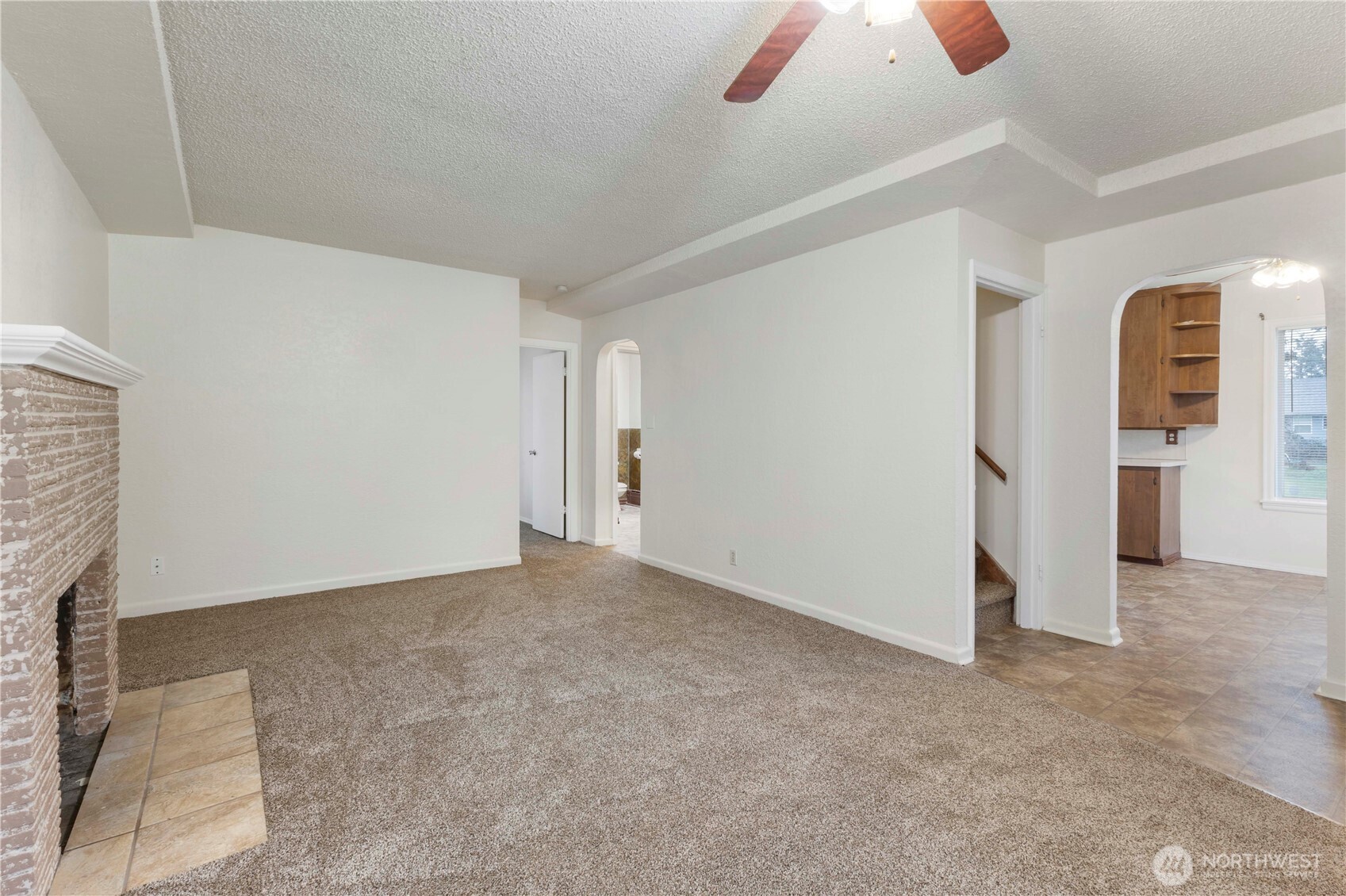 10114 Canyon Road E, Puyallup, WA 98373