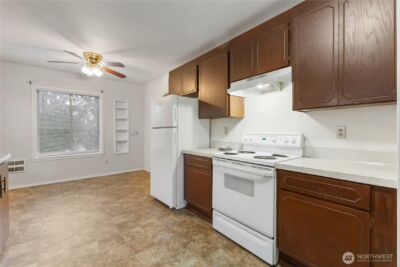 10114 Canyon Road E, Puyallup, WA 98373 - Photo 10