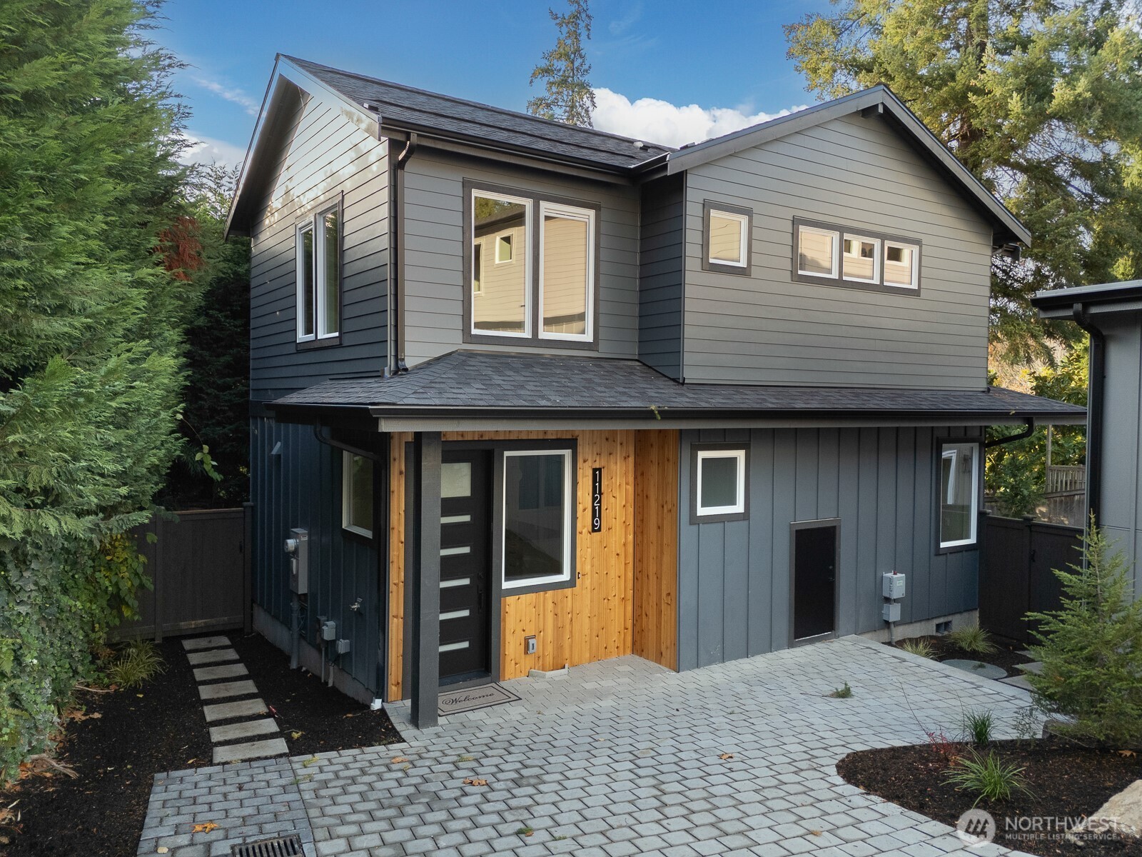 11219 NE 95th Street , Kirkland, WA 98033