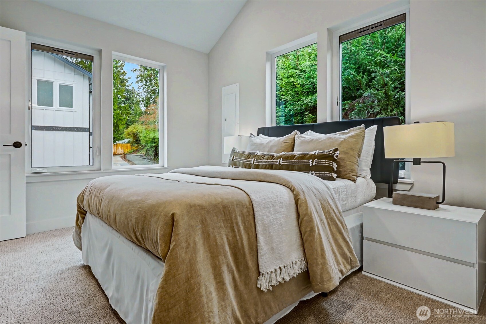 11219 NE 95th Street , Kirkland, WA 98033