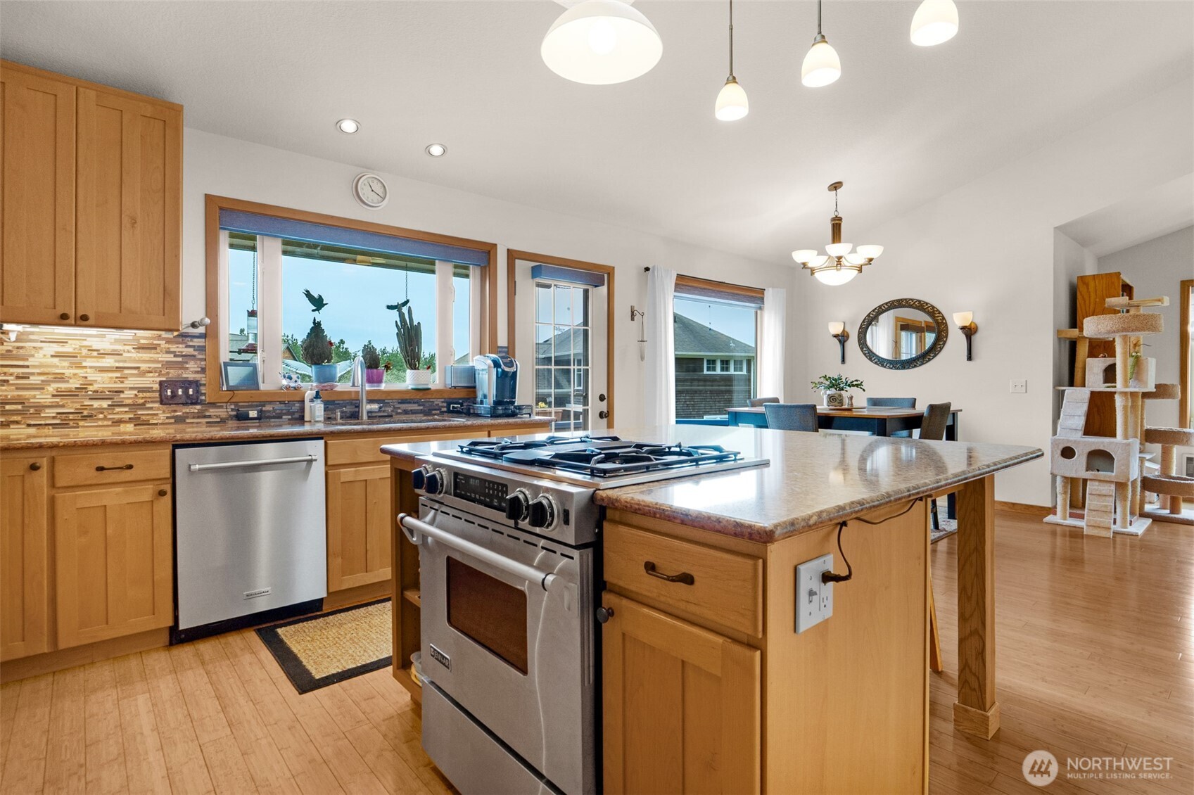 402 SW 17th , Long Beach, WA 98631