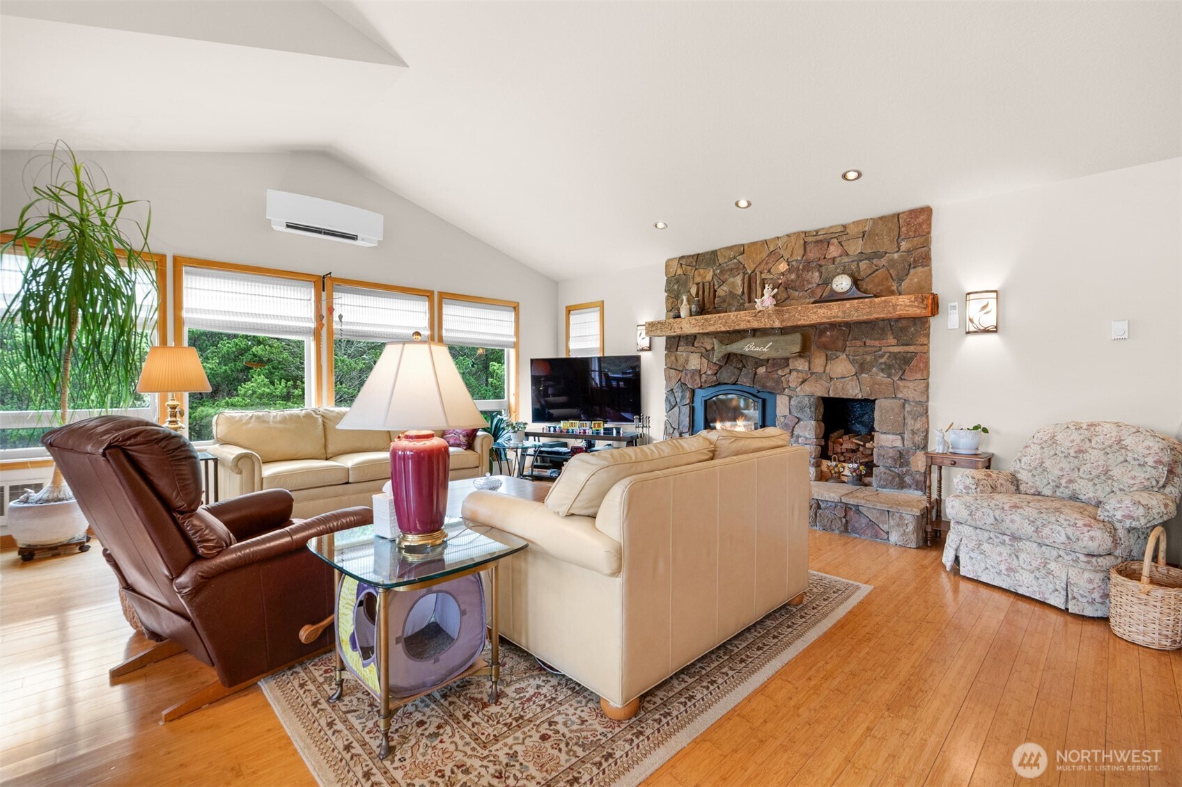 402 SW 17th , Long Beach, WA 98631