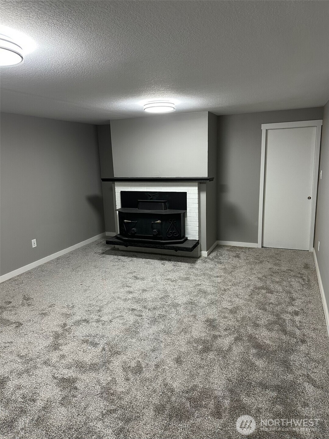 7633 S Wilkeson Street , Tacoma, WA 98408