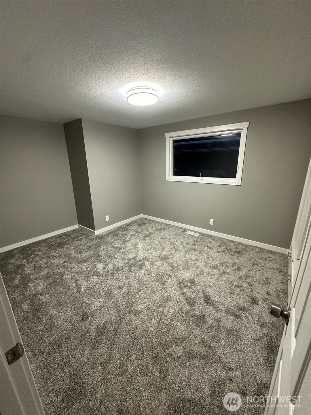 7633 S Wilkeson Street , Tacoma, WA 98408
