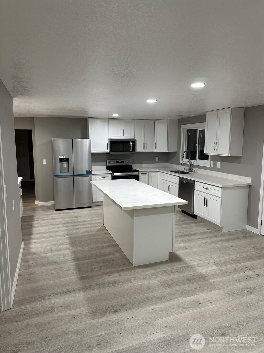 7633 S Wilkeson Street , Tacoma, WA 98408