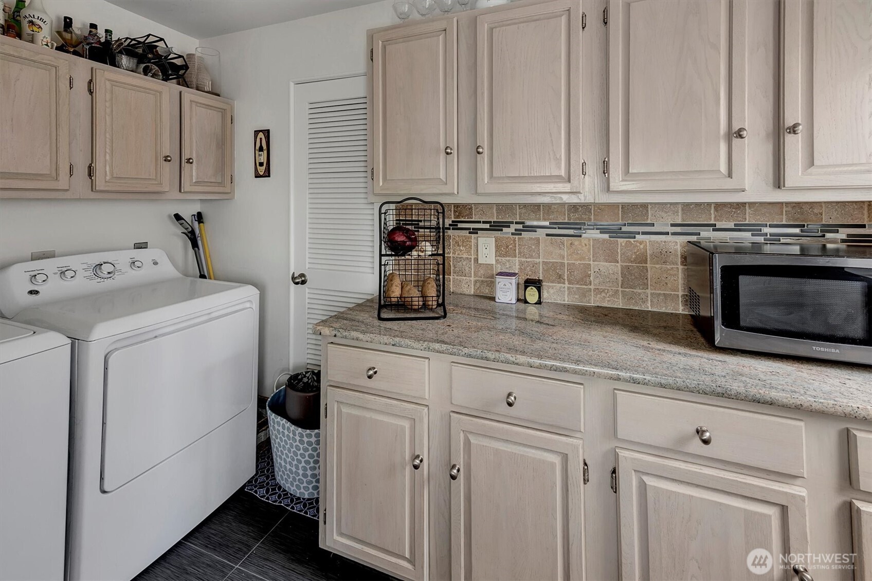 4131 Beach Drive SW, Seattle, WA 98116