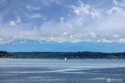 4131 Beach Drive SW, Seattle, WA 98116 - Photo 3