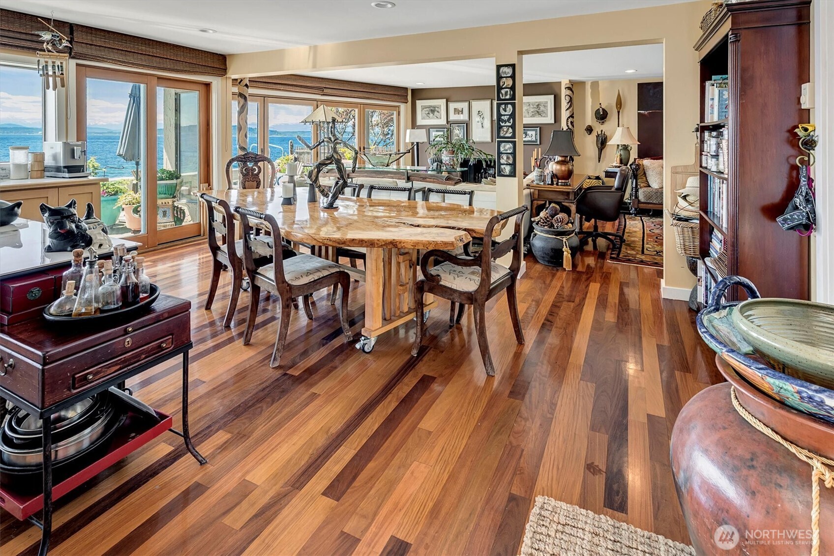 4131 Beach Drive SW, Seattle, WA 98116