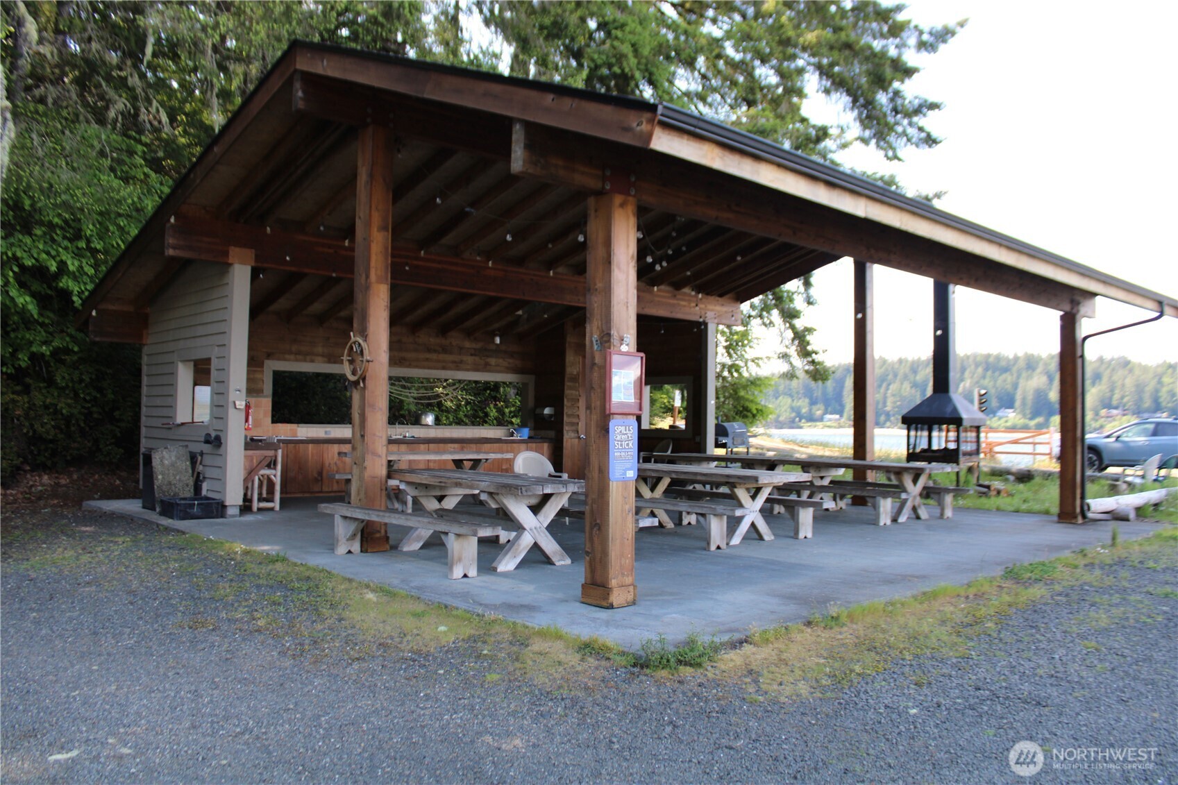 655 E Portage Road , Shelton, WA 98584